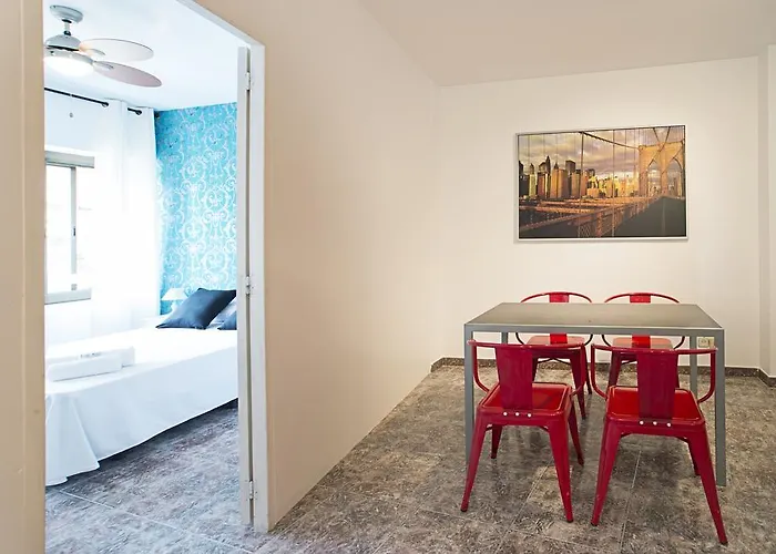 Fira Guest House